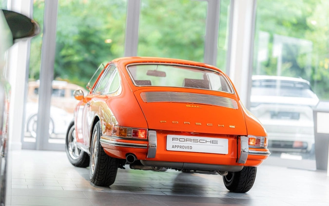 Porsche 911 cena 759911 przebieg: 22900, rok produkcji 1967 z Polanów małe 436